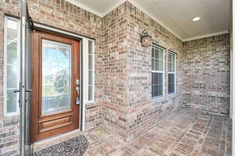 Single-family house For Sale in Beach City, Texas