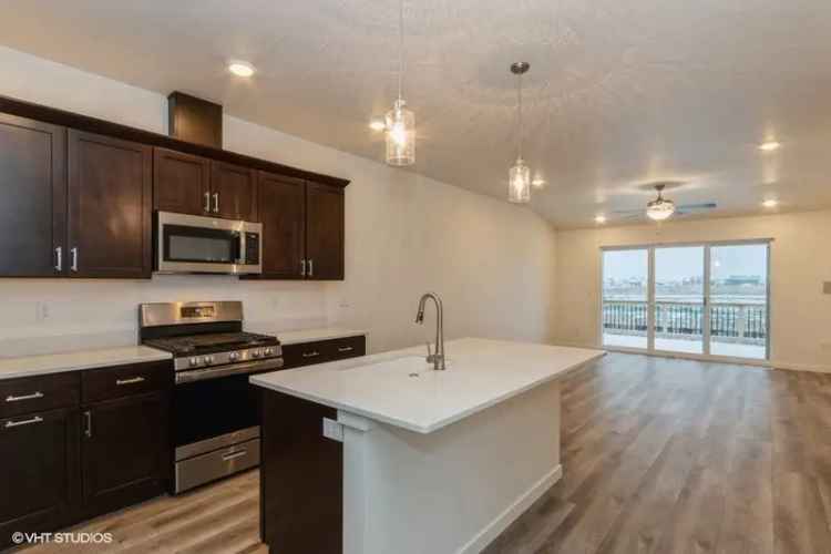 Condo For Sale in Solon, Iowa