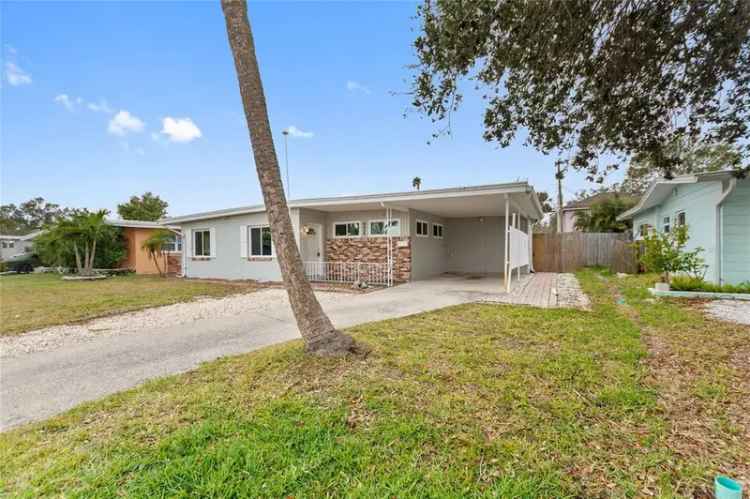 Single-family house For Sale in 4026, Indianapolis Street Northeast, Saint Petersburg, Florida