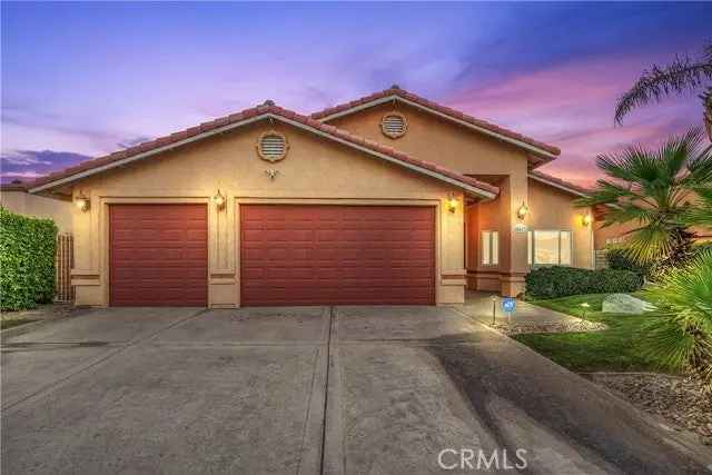 Single-family house For Sale in Indio, California