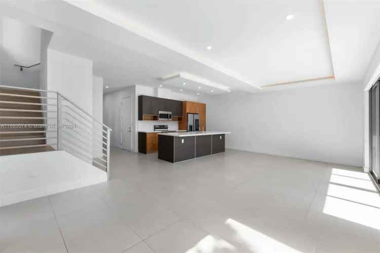 House For Sale in Fort Lauderdale, Florida