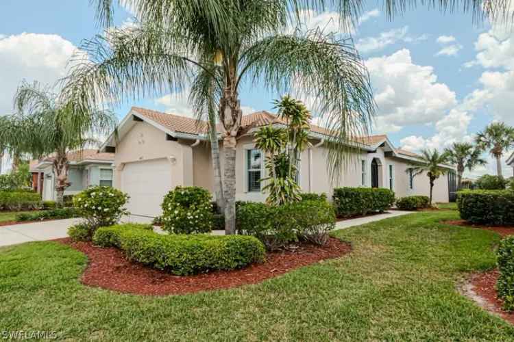 Single-family house For Sale in 10423, Materita Drive, Fort Myers, Florida