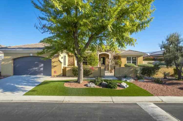 Single-family house For Sale in Palm Desert, California