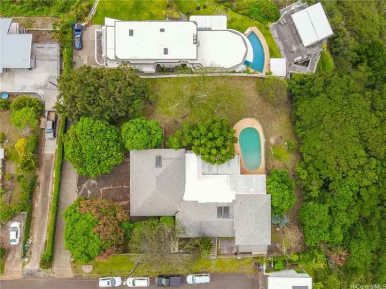 Single-family house For Sale in 3627, Kawelolani Place, Honolulu, Hawaii