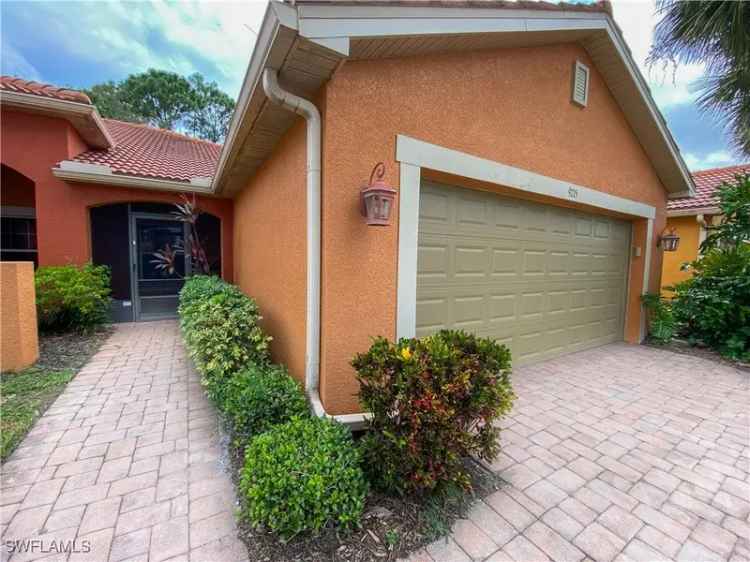 Single-family house For Sale in 9215, Aegean Circle, Lehigh Acres, Florida