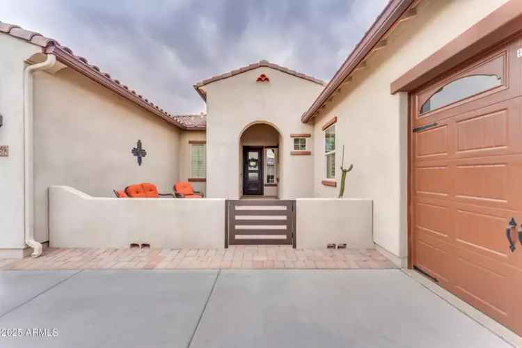 Single-family house For Sale in 32159, North 127th Drive, Peoria, Arizona