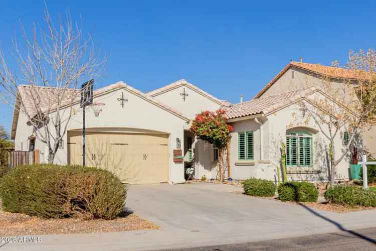 Single-family house For Sale in 2004, East Brigadier Drive, Gilbert, Arizona