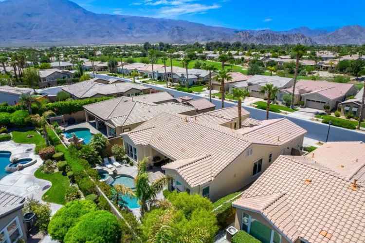 Single-family house For Sale in La Quinta, California