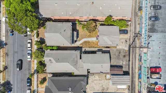 Multi-family house For Sale in 1201, East 20th Street, Los Angeles, California