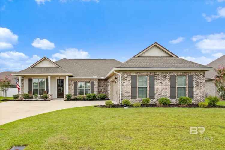 Single-family house For Sale in Daphne, Alabama