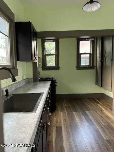 Single-family house For Sale in 803, Hampshire Avenue, Jerome, Arizona