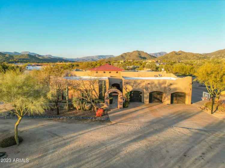 Single-family house For Sale in 35411, North 50th Street, Cave Creek, Arizona