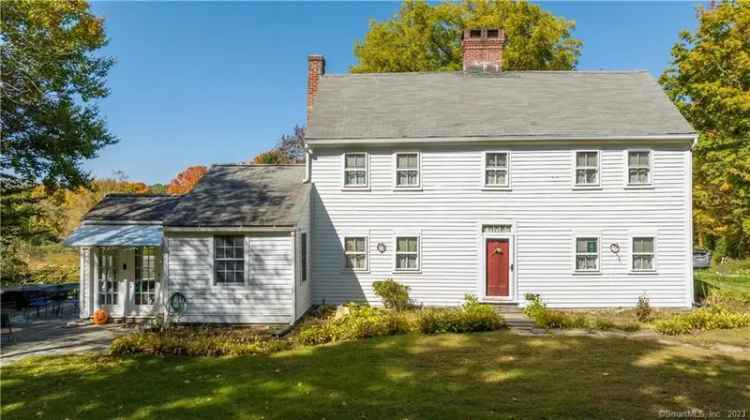 Single-family house For Sale in 81, Currituck Road, Newtown, Connecticut