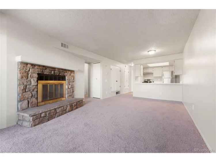 Single-family house For Sale in 4274, South Salida Way, Aurora, Colorado