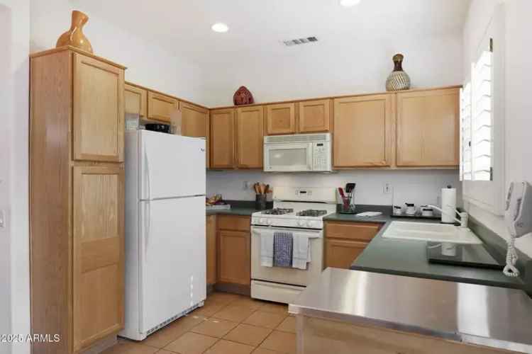 Single-family house For Sale in 15893, West Arrowhead Drive, Surprise, Arizona