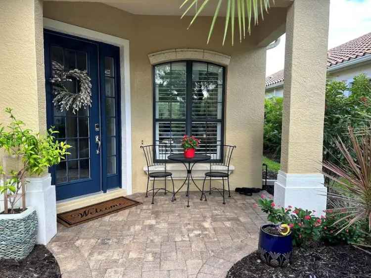 Single-family house For Sale in Florida