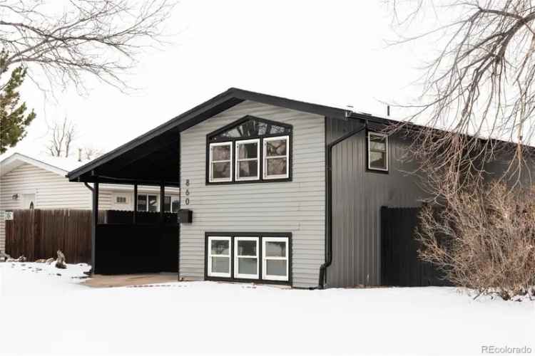 Single-family house For Sale in 860, South Quivas Street, Denver, Colorado