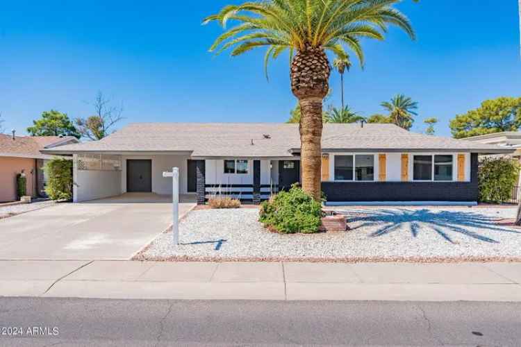 Single-family house For Sale in 10220, North 109th Avenue, Sun City, Arizona