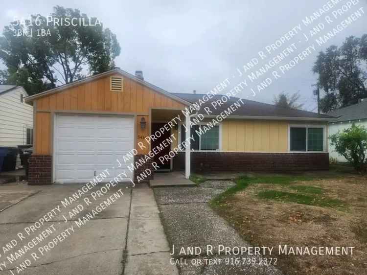 3 Bed 1 Bath Home for Rent - Pool - Remodeled Kitchen