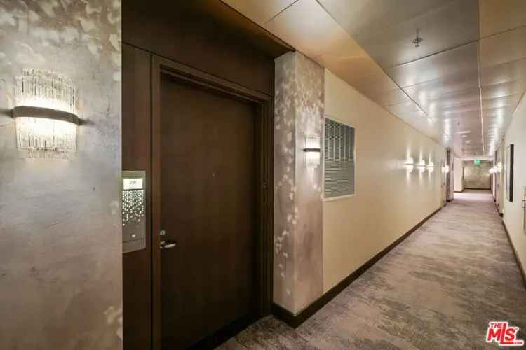 Condo For Sale in 900, West Olympic Boulevard, Los Angeles, California