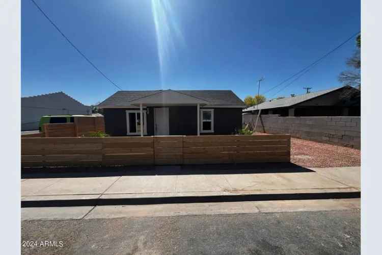 Single-family house For Sale in Mesa, Arizona