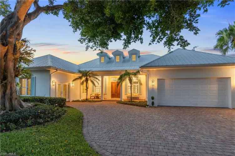 Single-family house For Sale in 505, Harbour Drive, Naples, Florida