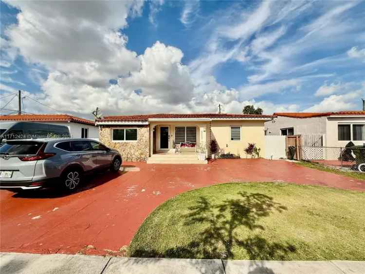 Single-family house For Sale in 5665, Southwest 5th Terrace, Coral Gables, Florida