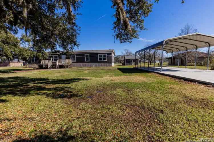 Single-family house For Sale in 94, County Road 148, Texas