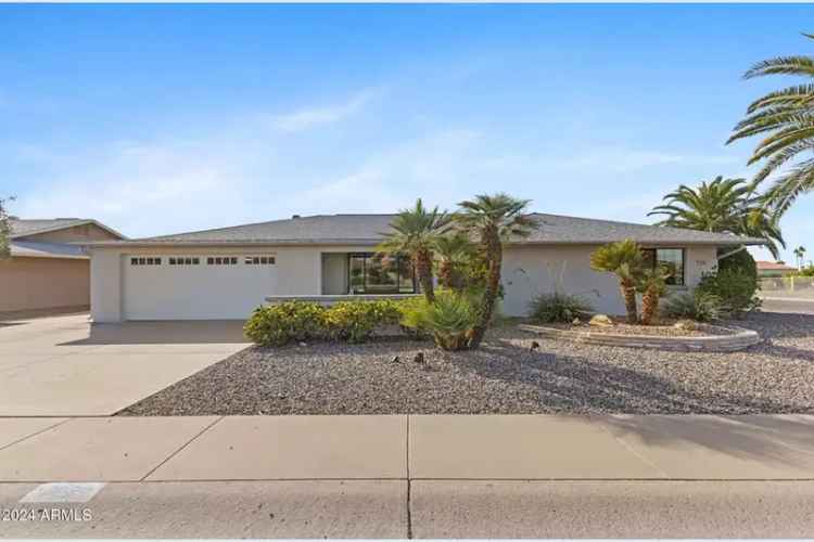 Single-family house For Sale in 17834, North 130th Drive, Sun City West, Arizona