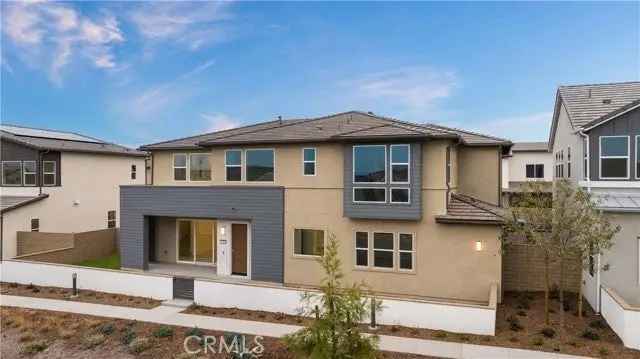 Condo For Sale in Irvine, California