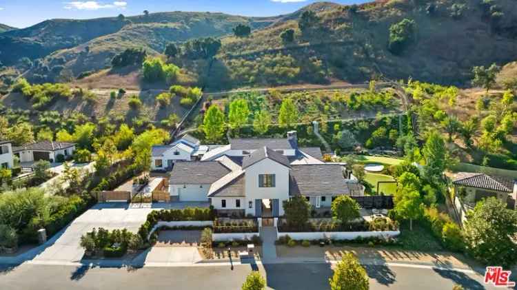 Single-family house For Sale in 27453, Park Vista Road, Agoura Hills, California