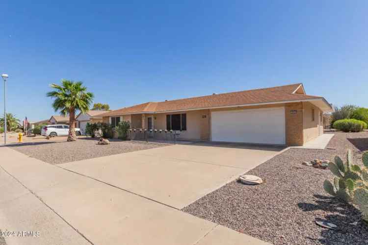 Single-family house For Sale in 10601, West Desert Rock Drive, Sun City, Arizona