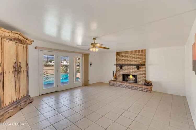 Single-family house For Sale in 7041, East Luana Drive, Tucson, Arizona