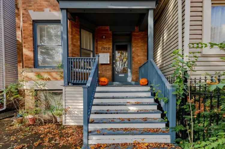 Multi-family house For Sale in 2506, North Monticello Avenue, Chicago, Illinois