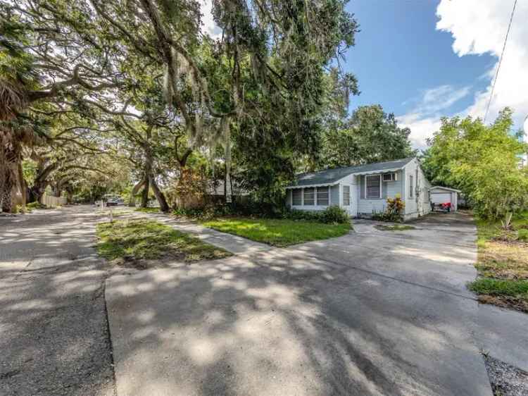 Single-family house For Sale in 1740, Wisconsin Lane, Sarasota, Florida