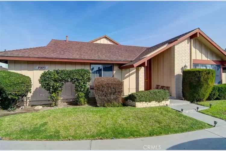 Multi-family house For Sale in 7271, Toulouse Drive, Huntington Beach, California