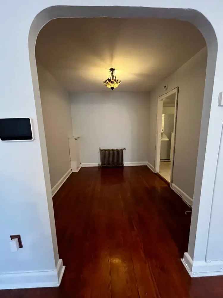 2 BR 1 BA Townhome for Rent in River Terrace