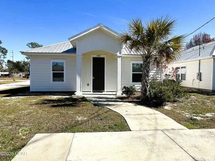 Single-family house For Sale in 1912, Danford Avenue, Panama City, Florida