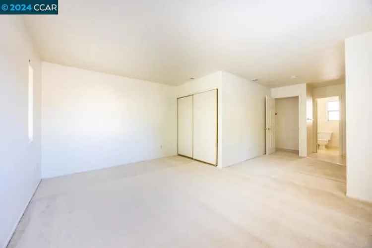 Condo For Sale in Sacramento, California