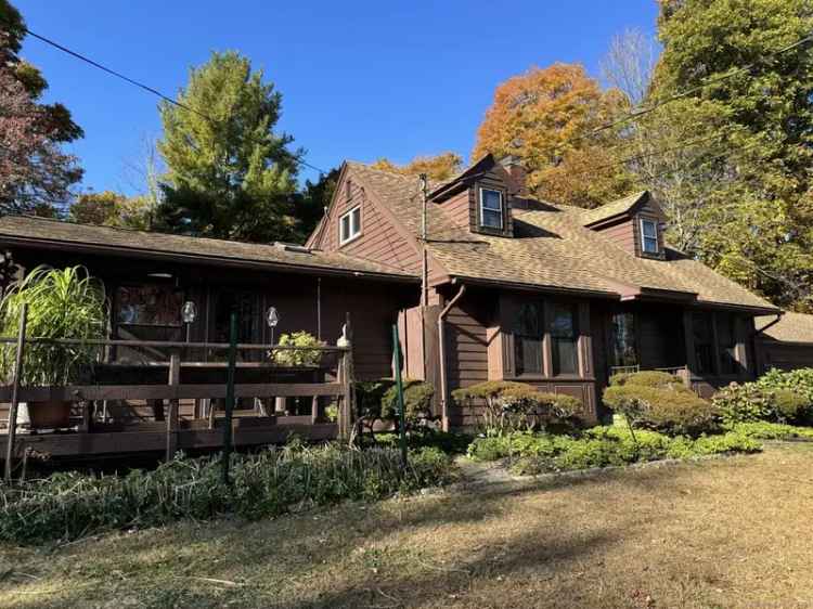 Single-family house For Sale in 74, Sunset Hill Road, Bethel, Connecticut