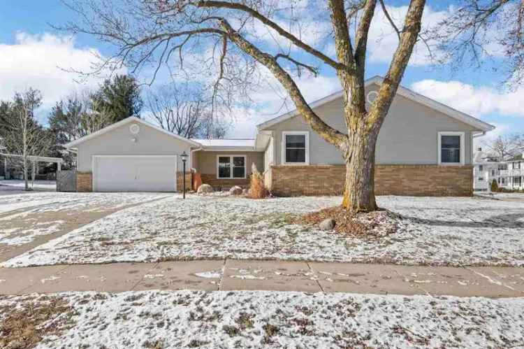 Single-family house For Sale in 101, Alexander Avenue, Lisbon, Iowa