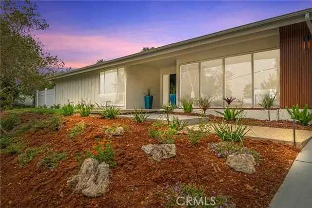 Single-family house For Sale in 20208, Delita Drive, Los Angeles, California