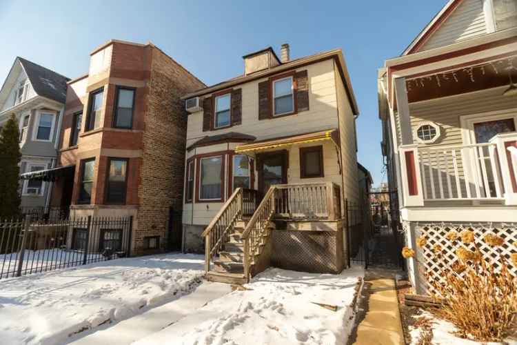 Single-family house For Sale in 4616, North Claremont Avenue, Chicago, Illinois