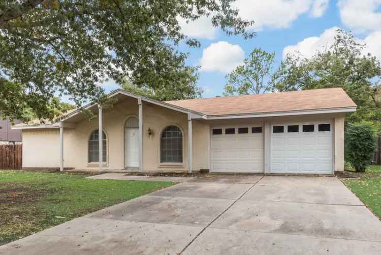 3 Bed 2 Bath Home for Rent in Benbrook, TX - Section 8 Accepted