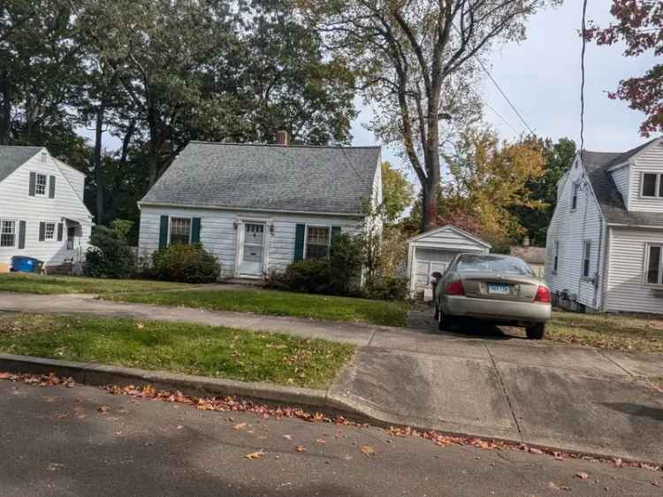 Single-family house For Sale in 159, Lawncrest Road, New Haven, Connecticut