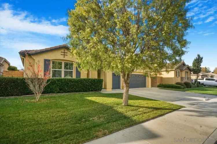 Single-family house For Sale in Menifee, California