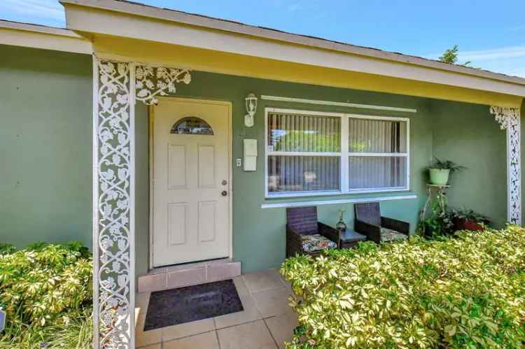 Single-family house For Sale in Delray Beach, Florida