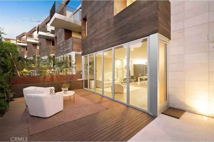 Condo For Sale in San Diego, California