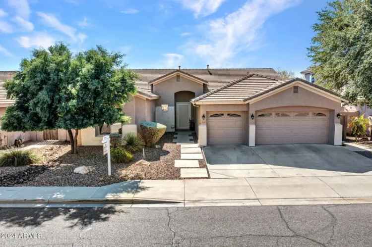 Single-family house For Sale in 4145, West Buckskin Trail, Phoenix, Arizona