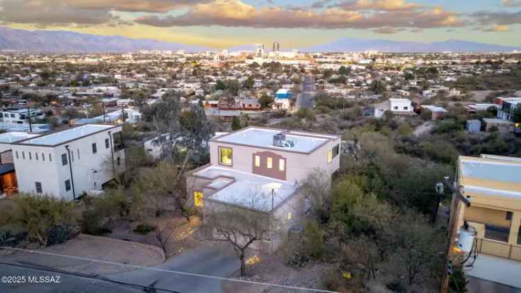 Single-family house For Sale in 111, South Bella Vista Drive, Tucson, Arizona